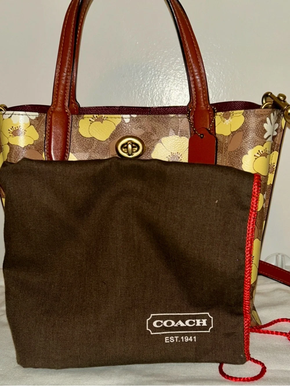 COACH Limited Edition, Willow Tote 24 In Signature Canvas With Floral Print - Picture 10 of 10